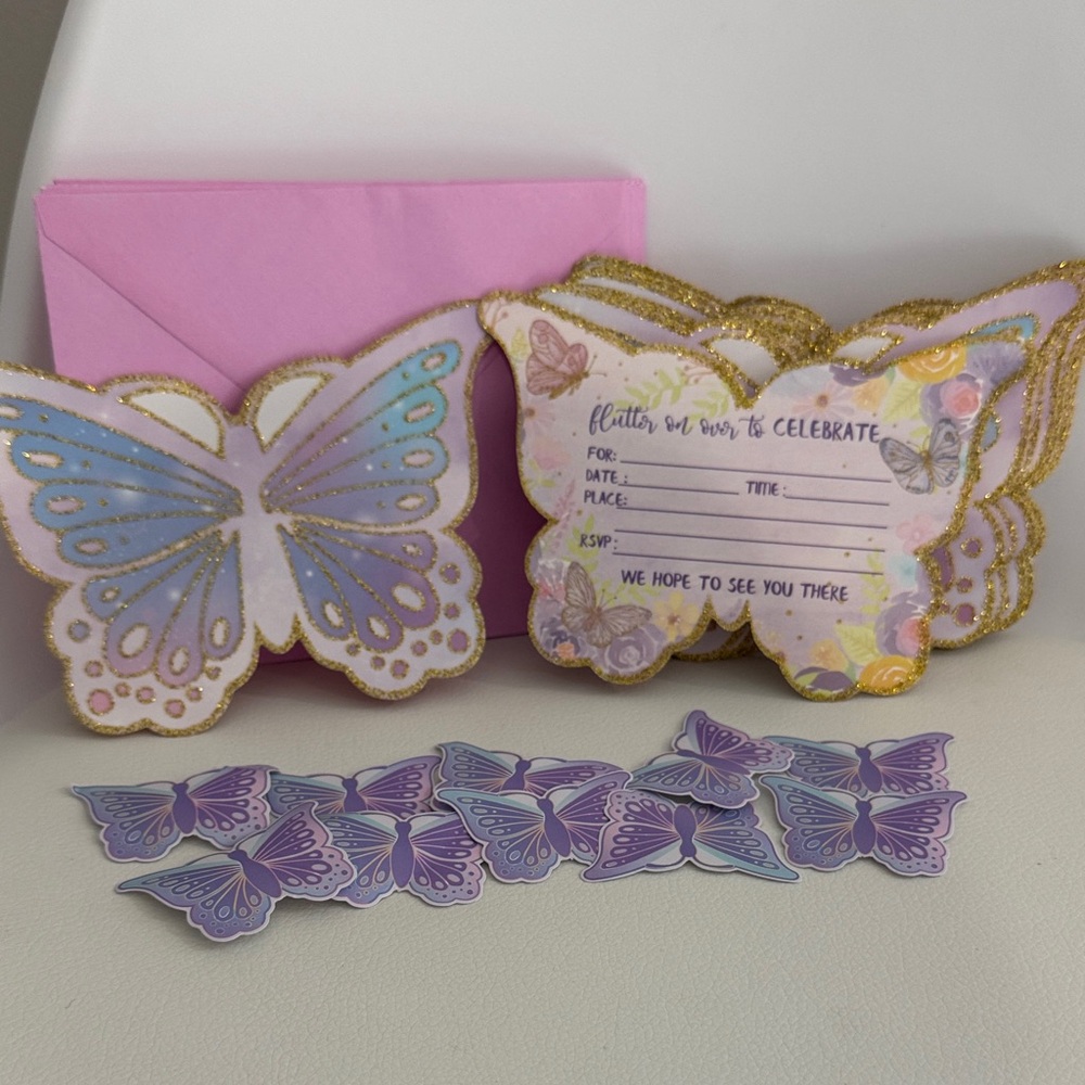 Butterfly 🦋 Invitations with Pink and Purple Accents set of 10 includes stickers